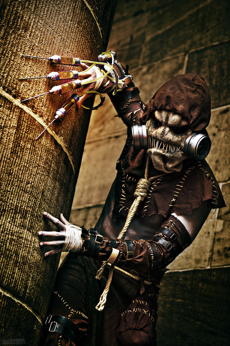 Illustration for article titled Creepy Cosplay That's As Horrifying As Anything We See In The Movies